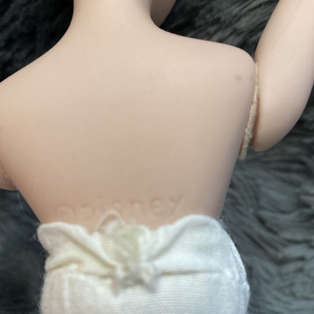 Porcelain Princess Cinderella - Picture 5 of 16